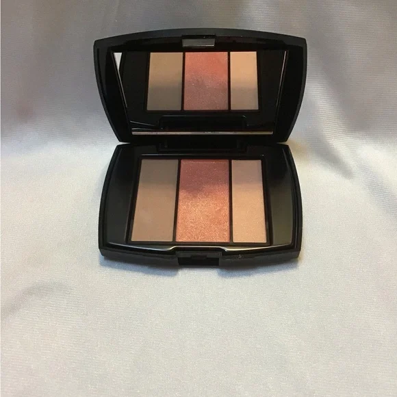 Lancome Highlight/Contour/Blush - Nectar Lace - Picture 1 of 2